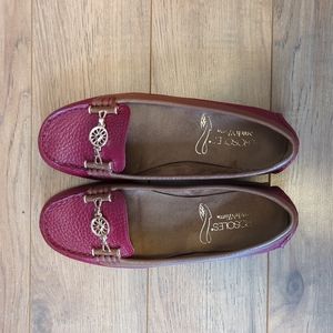 New Women's size 7 Aerosoles flats